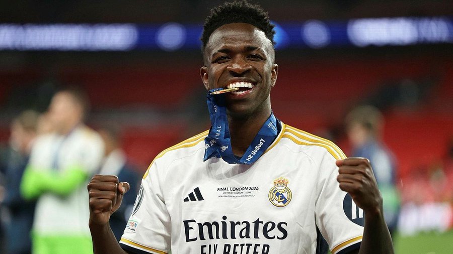 Vinícius Jr. Considering Saudi Offer Amid Real Madrid's Reluctance