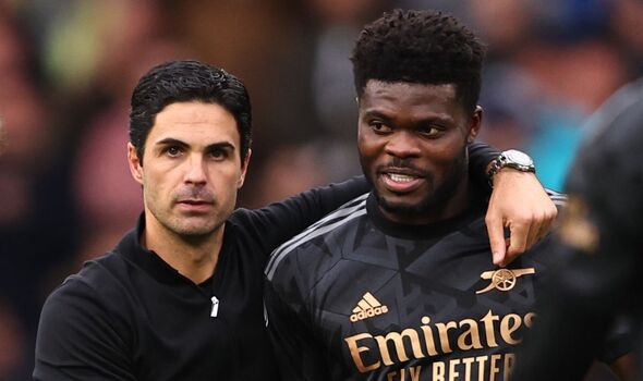 Mikel Arteta Praises Thomas Partey's Form, Calls Him a "Massive Player" for Arsenal